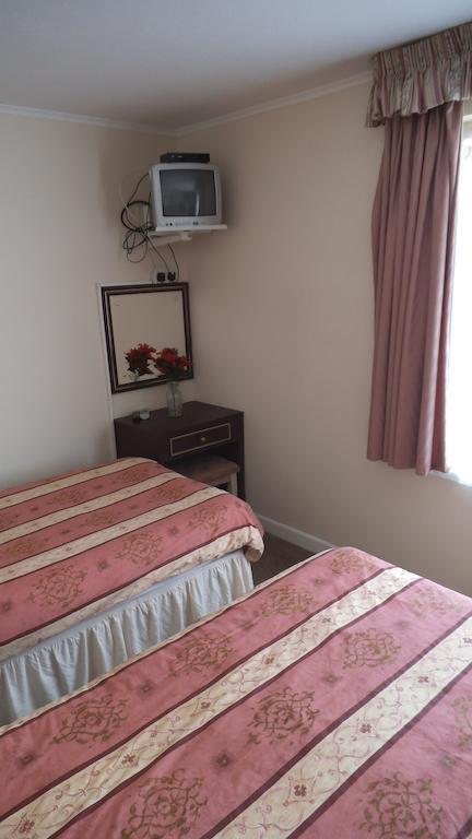 Thalatta Guest House Saint Clement Phòng bức ảnh